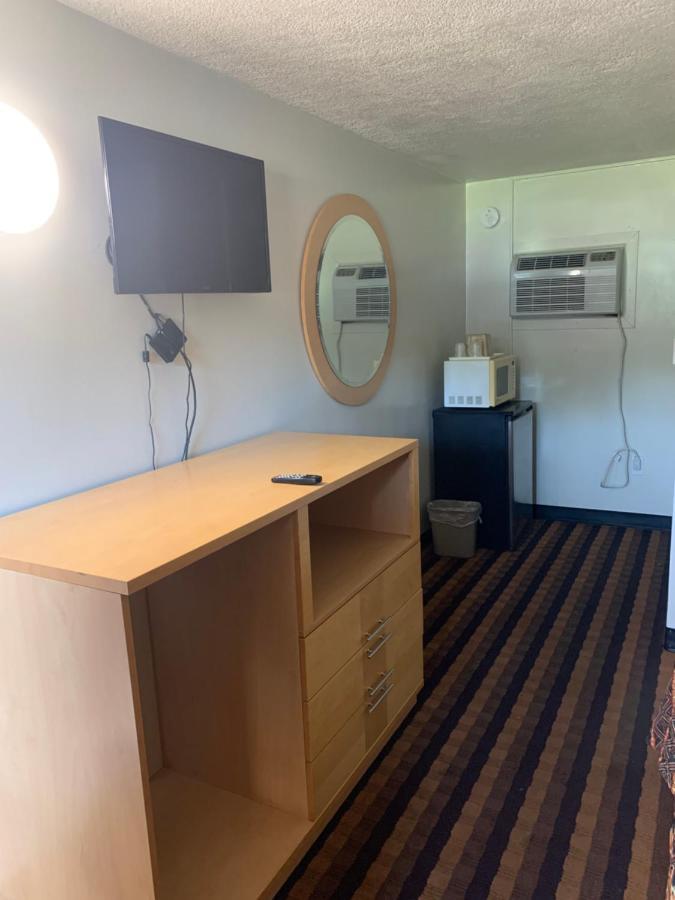Budget Lodge Newton Falls Εξωτερικό φωτογραφία
