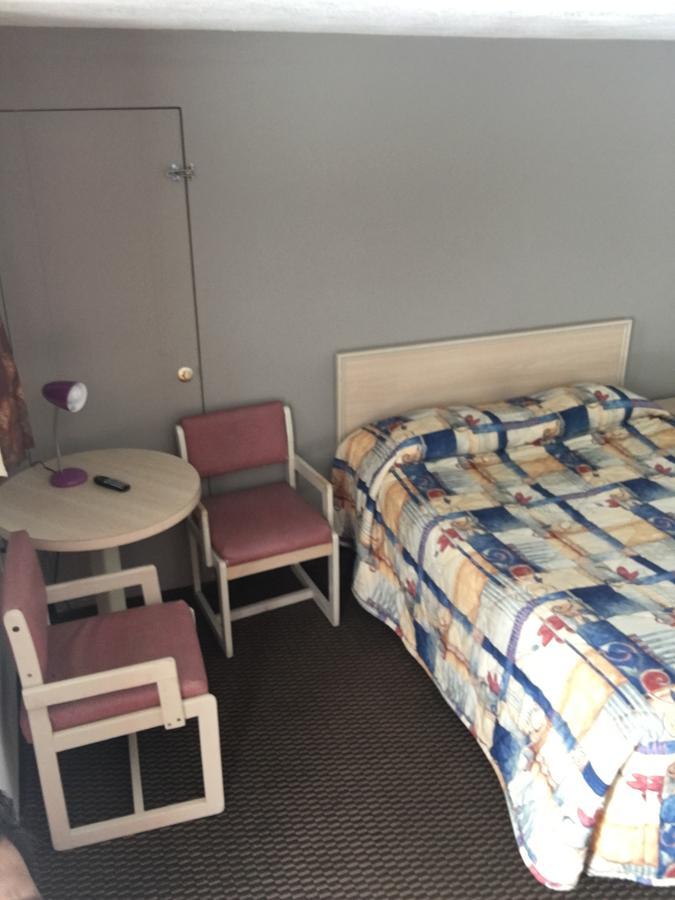Budget Lodge Newton Falls Εξωτερικό φωτογραφία