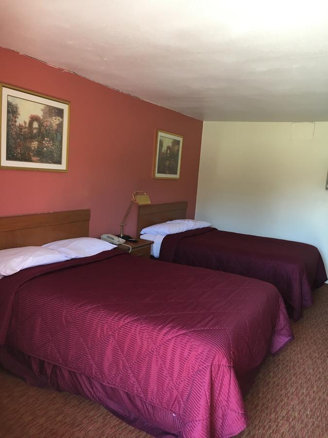Budget Lodge Newton Falls Εξωτερικό φωτογραφία