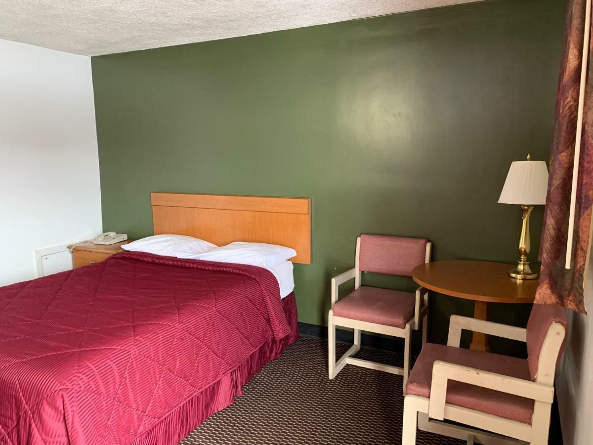 Budget Lodge Newton Falls Εξωτερικό φωτογραφία